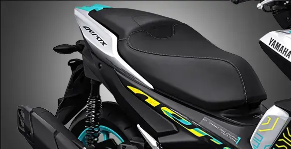 Comfortable Tandem Seat Aerox 155 VVA
